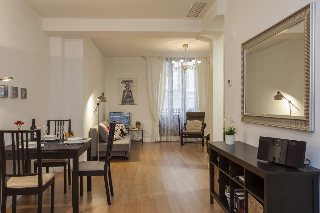 Singularstays Plaza Redonda Valencia Room photo
