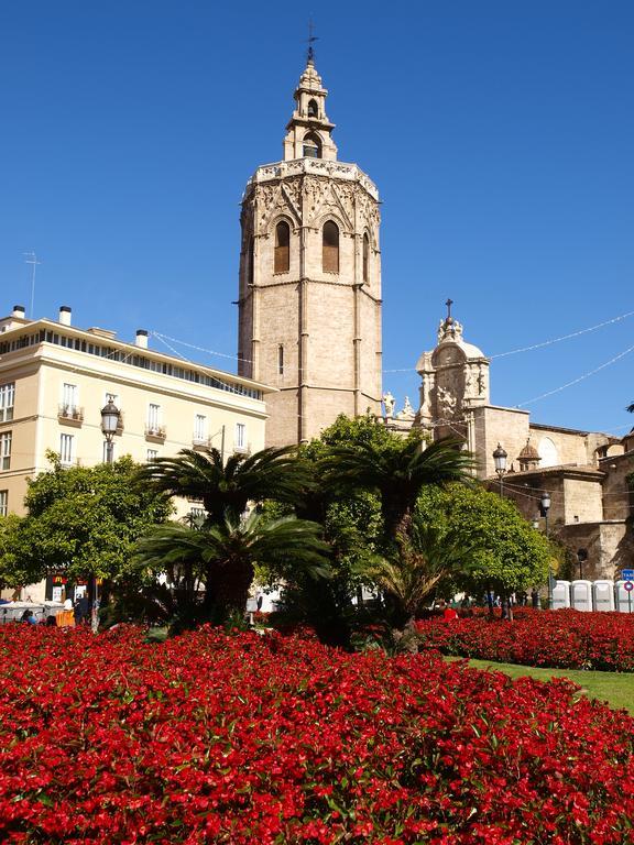 Singularstays Plaza Redonda Valencia Room photo